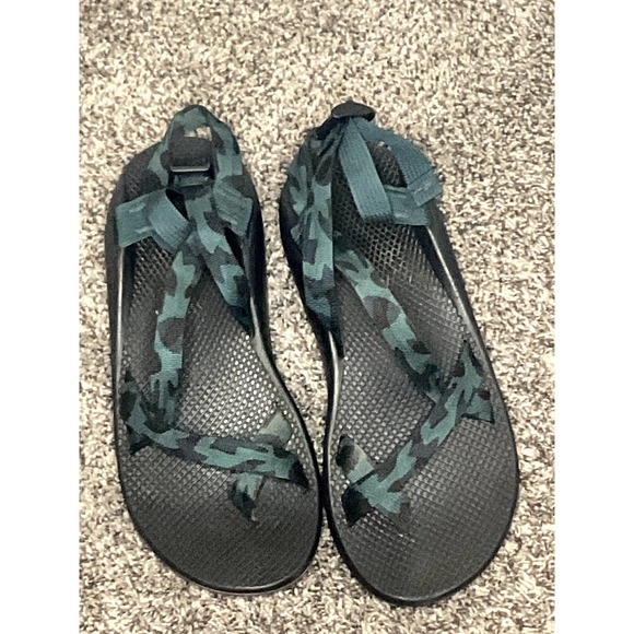 Sandals_&_Flip_Flops
